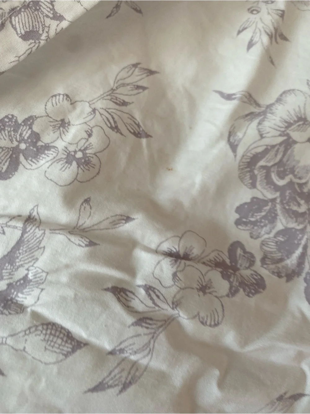Cabbages & Roses London 2 quilted pillowcases/shams floral print